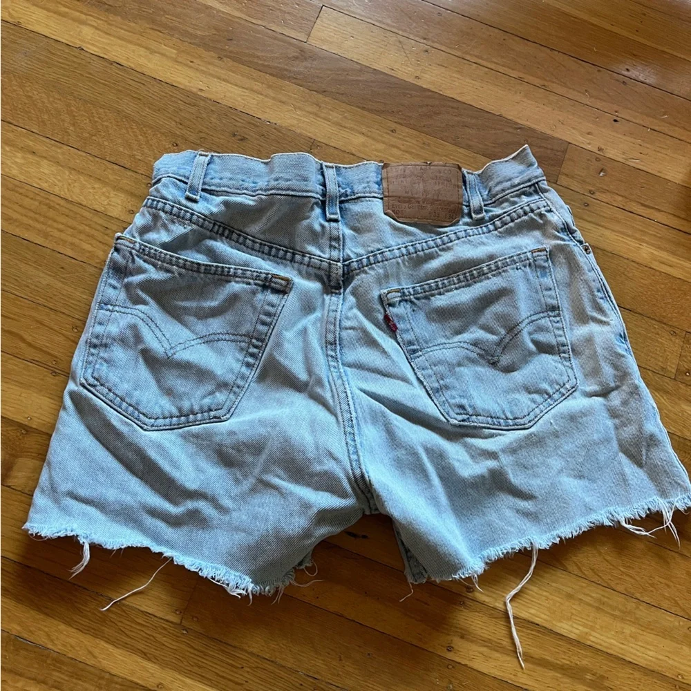 Ripped thrashed Levi’s 505 light denim vintage shorts sexy baggy unisex 34 33